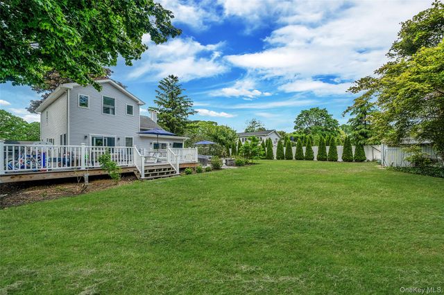 577 Oak Avenue, Bohemia, NY 11716