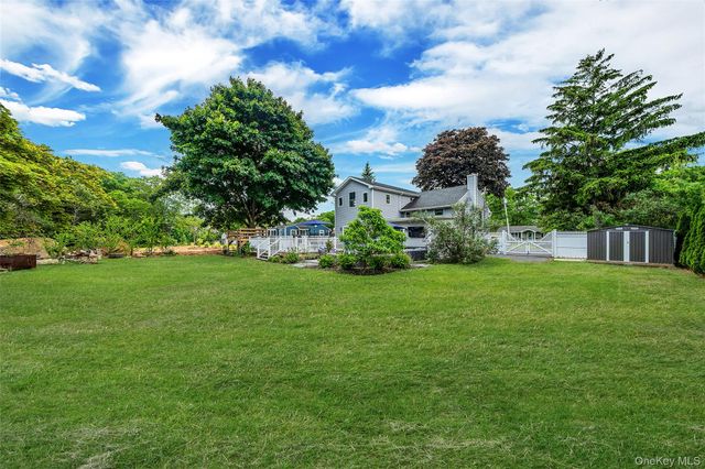 577 Oak Avenue, Bohemia, NY 11716