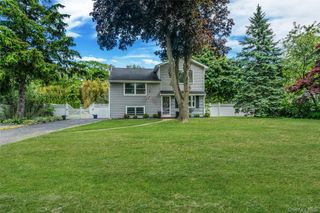 577 Oak Avenue, Bohemia, NY 11716