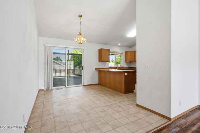 1141 N Bainbridge St, Post Falls, ID 83854