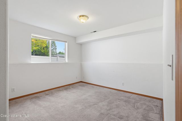 1141 N Bainbridge St, Post Falls, ID 83854