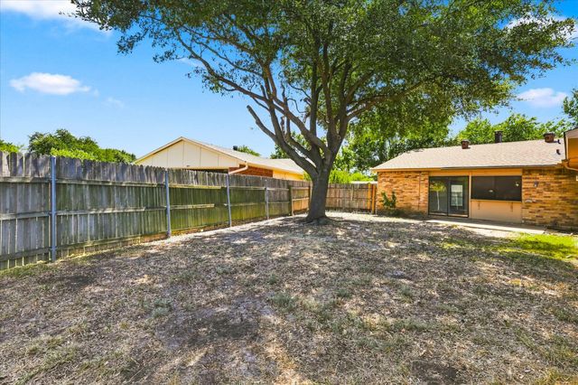411 Clear Creek Lane, Coppell, TX 75019