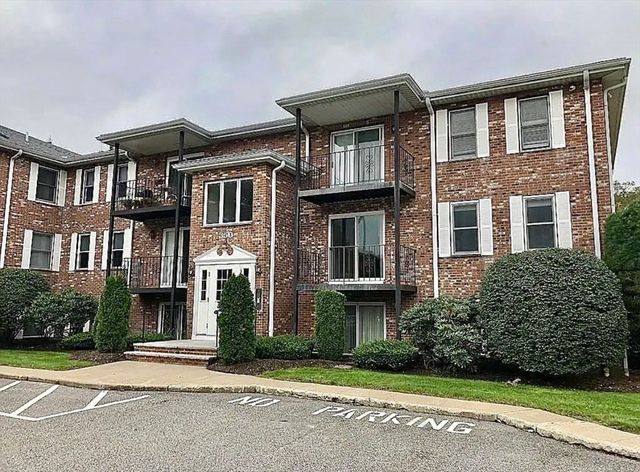 350 Neponset L, Canton, MA 02021