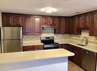 350 Neponset L, Canton, MA 02021