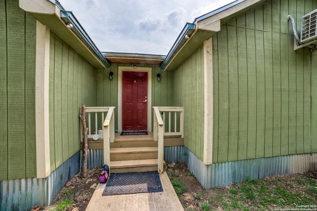 297 Chaparral Dr, Bandera, TX 78003