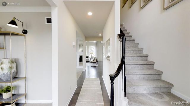 28341 Alycekay Street, Farmington, MI 48334