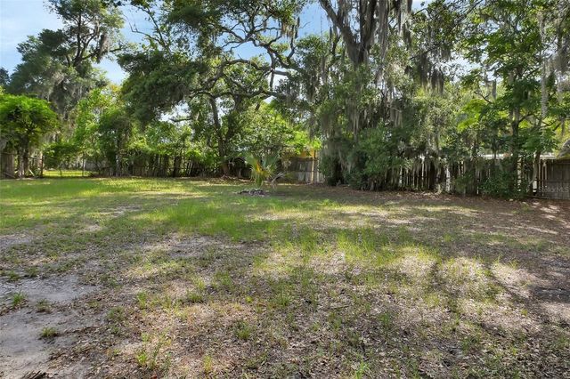 511 S ELSASSER STREET, Deland, FL 32720