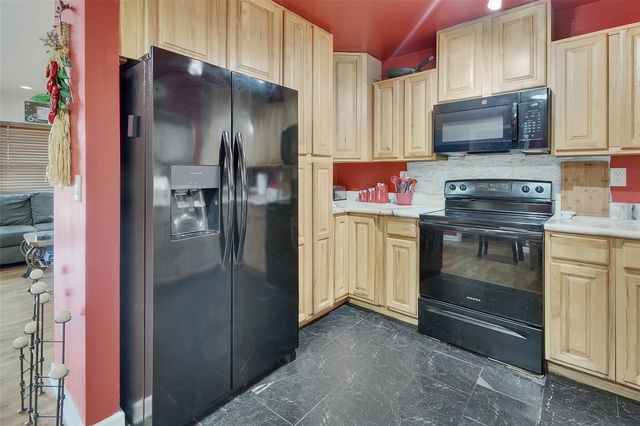 511 S ELSASSER STREET, Deland, FL 32720
