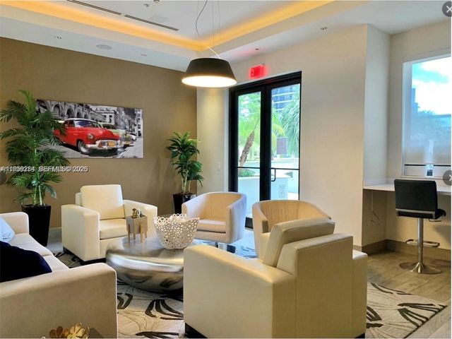 999 SW 1st Ave 2904, Miami, FL 33130