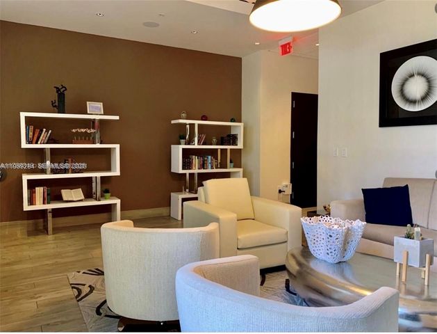 999 SW 1st Ave 2904, Miami, FL 33130