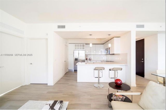 999 SW 1st Ave 2904, Miami, FL 33130