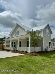 121 Village Drive, St. Simons Island, GA 31522