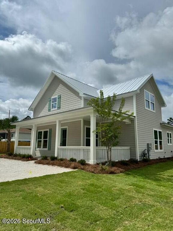121 Village Drive, St. Simons Island, GA 31522