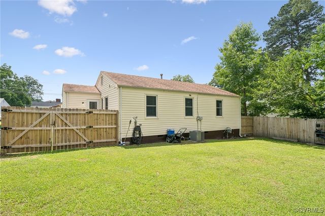 1403 Miles Ave, Hopewell, VA 23860