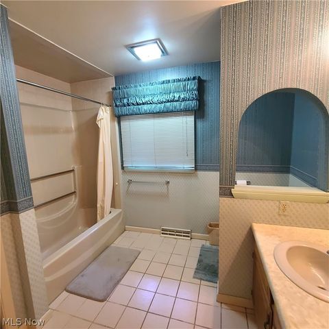 106 Martha Drive, St Clairsville, OH 43950