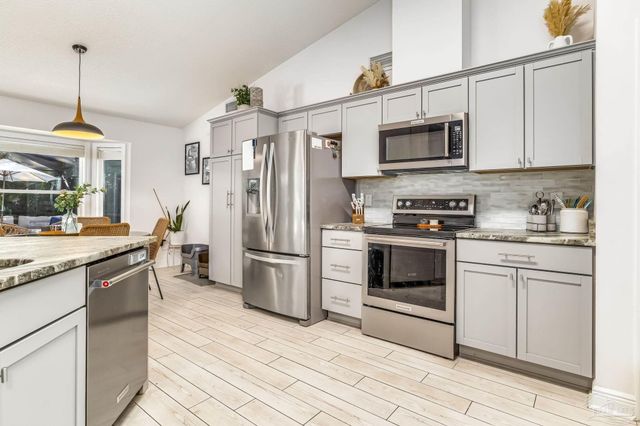 2953 Duke Dr, Gulf Breeze, FL 32563