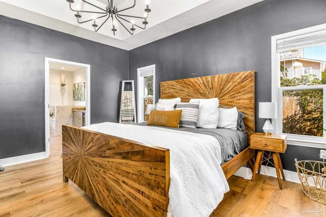 2953 Duke Dr, Gulf Breeze, FL 32563