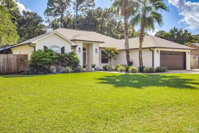 2953 Duke Dr, Gulf Breeze, FL 32563
