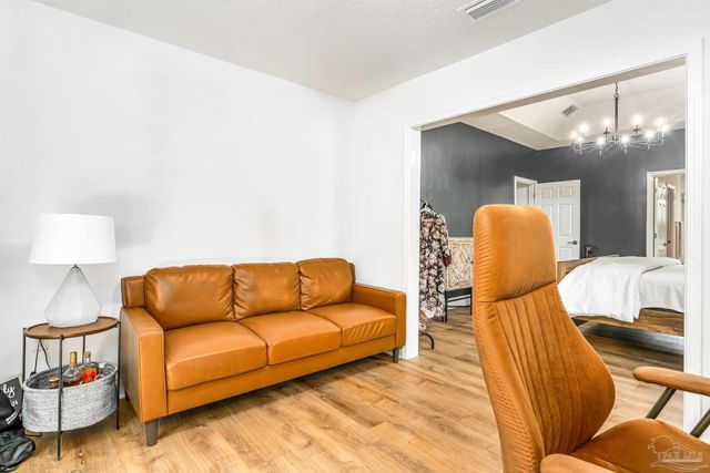 2953 Duke Dr, Gulf Breeze, FL 32563