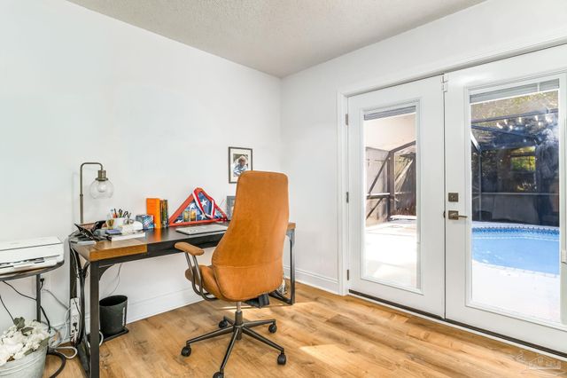 2953 Duke Dr, Gulf Breeze, FL 32563