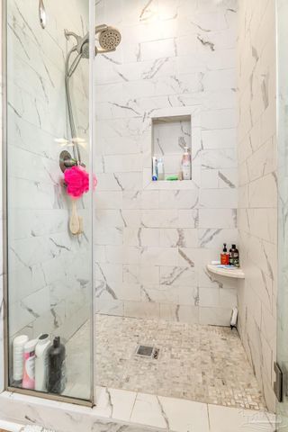 2953 Duke Dr, Gulf Breeze, FL 32563