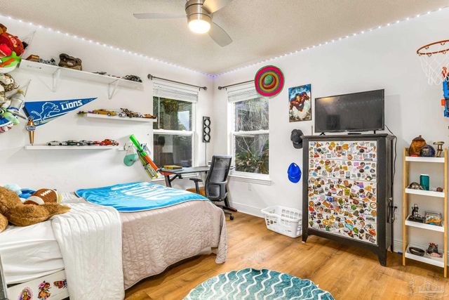 2953 Duke Dr, Gulf Breeze, FL 32563