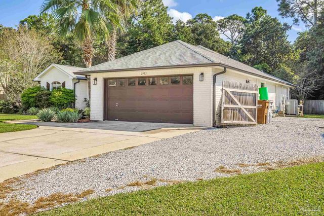 2953 Duke Dr, Gulf Breeze, FL 32563