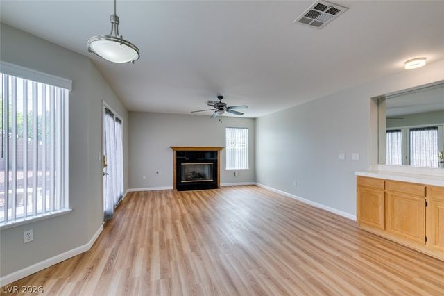 8420 Gillette Street, Las Vegas, NV 89117