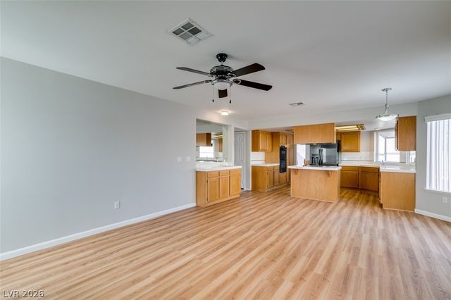 8420 Gillette Street, Las Vegas, NV 89117