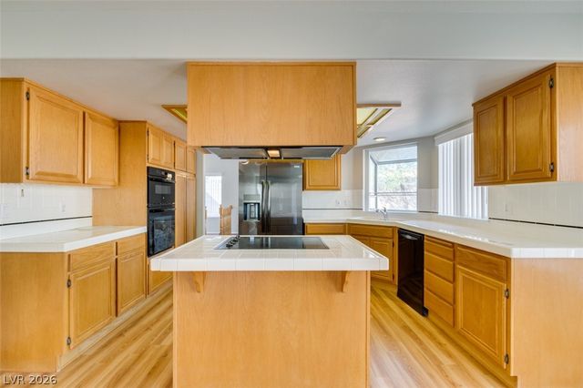 8420 Gillette Street, Las Vegas, NV 89117