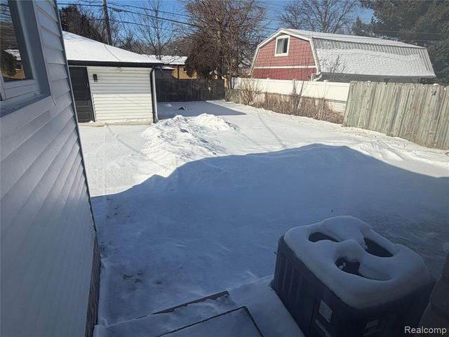 7970 Campbell Street, Taylor, MI 48180