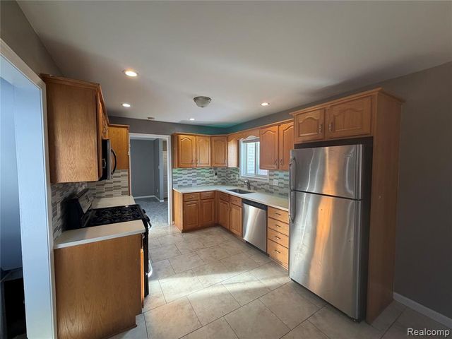 7970 Campbell Street, Taylor, MI 48180