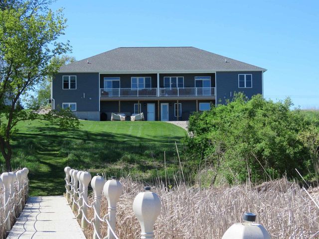 211 Linden Lane, Fox Lake, WI 53933