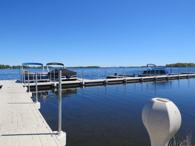 211 Linden Lane, Fox Lake, WI 53933