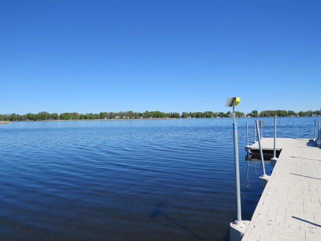 211 Linden Lane, Fox Lake, WI 53933