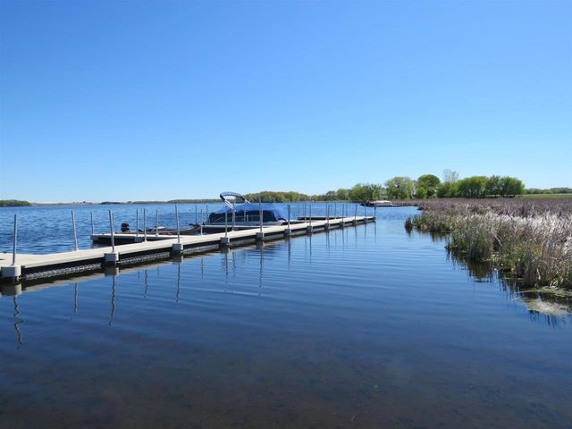 211 Linden Lane, Fox Lake, WI 53933