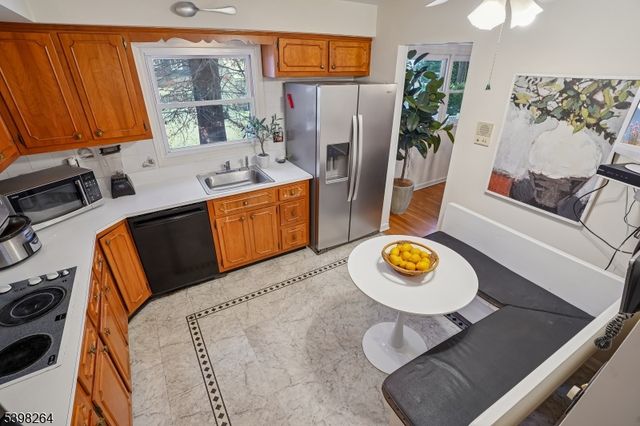 530 Prospect St, Maplewood Twp., NJ 07040