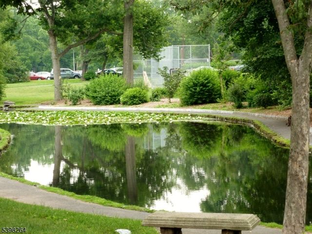 530 Prospect St, Maplewood Twp., NJ 07040