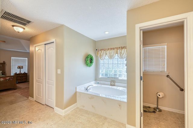 144 OAKWOOD PLANTATION Drive, Fleming Island, FL 32003