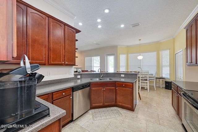 144 OAKWOOD PLANTATION Drive, Fleming Island, FL 32003