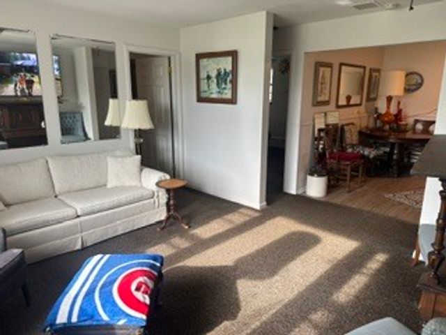 124 S Central Avenue, Highwood, IL 60040