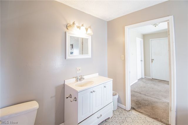 126 14th Street NW, Barberton, OH 44203