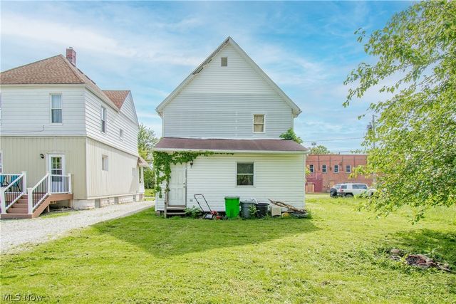 126 14th Street NW, Barberton, OH 44203