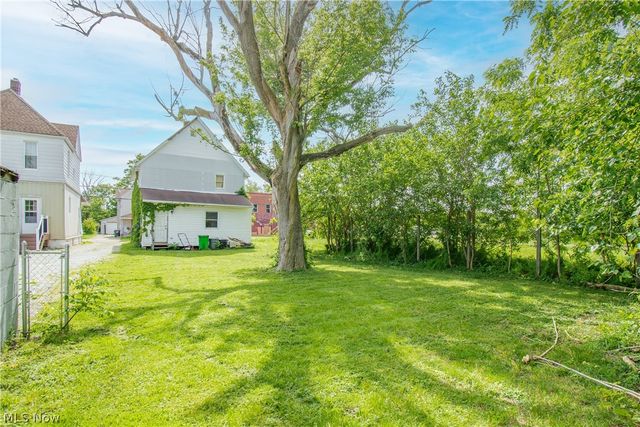 126 14th Street NW, Barberton, OH 44203