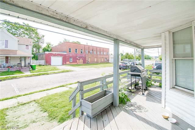 126 14th Street NW, Barberton, OH 44203