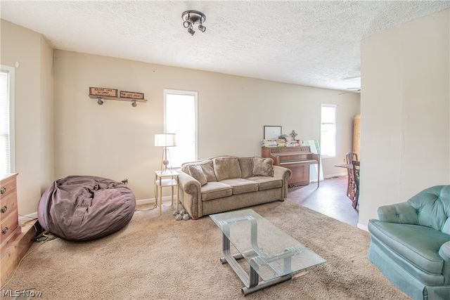 126 14th Street NW, Barberton, OH 44203