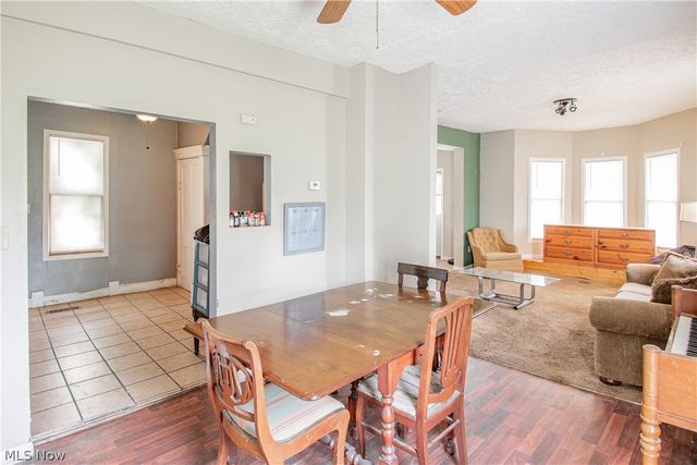 126 14th Street NW, Barberton, OH 44203
