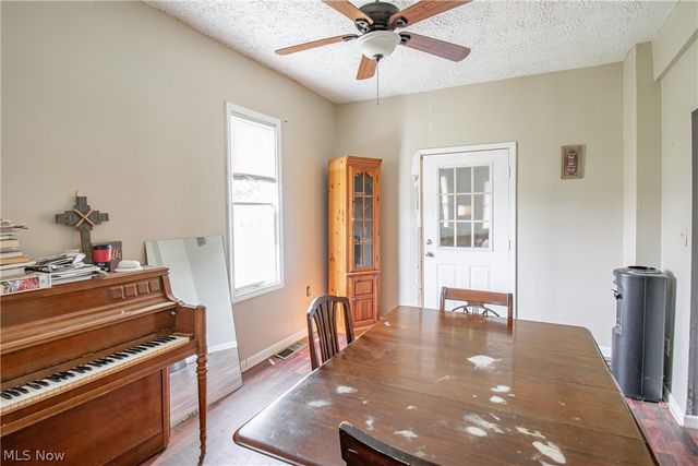 126 14th Street NW, Barberton, OH 44203
