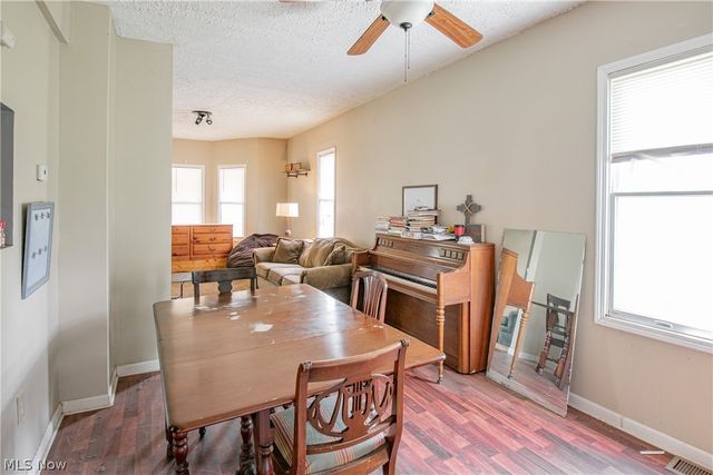 126 14th Street NW, Barberton, OH 44203