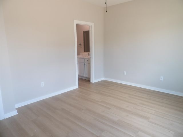 922 S Fox Ridge, Newton, KS 67114